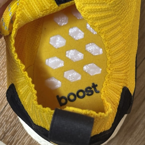 Adidas NMD_R1 Shoes Sneakers Primeknit PK Boost EQT Yellow Black Men's 9 S23749 - Picture 8 of 11